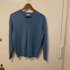 Neiman Marcus Cashmere Azure V-Neck Sweater. Size M.